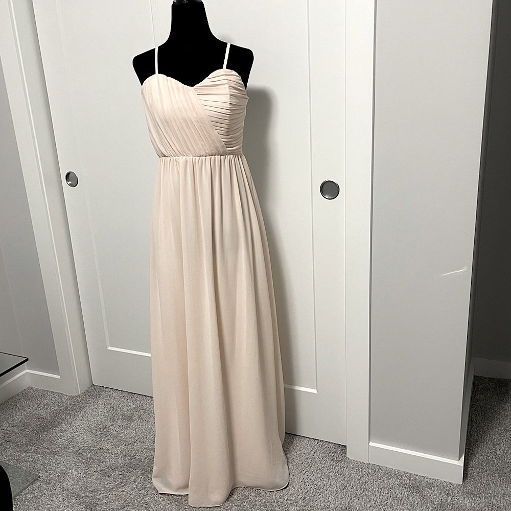 2𝒇𝒐𝒓$150 TFNC cream strapless chiffon long dress sizeM